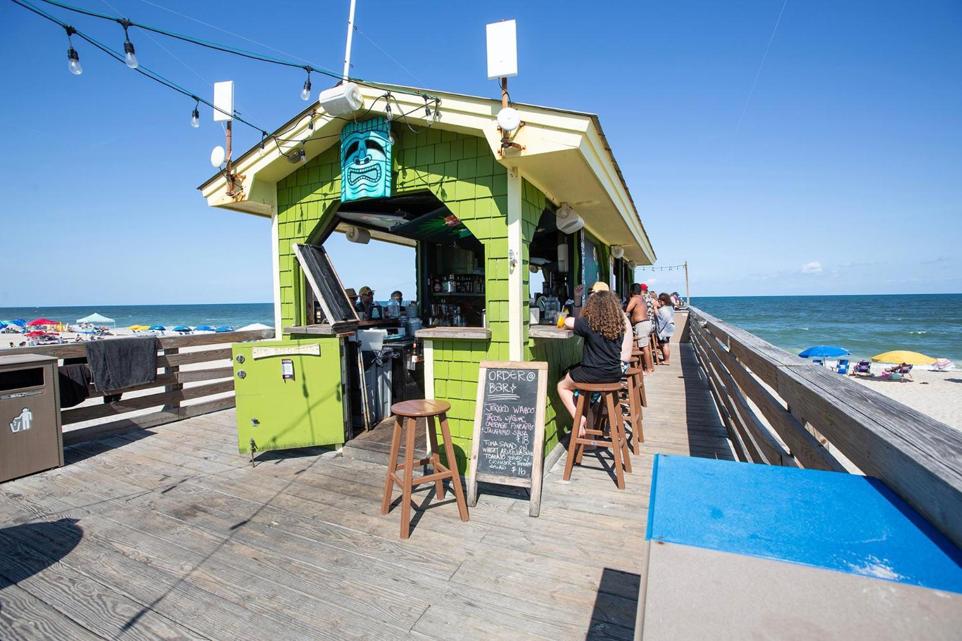 Golden Sands Oceanfront Hotel Carolina Beach Esterno foto