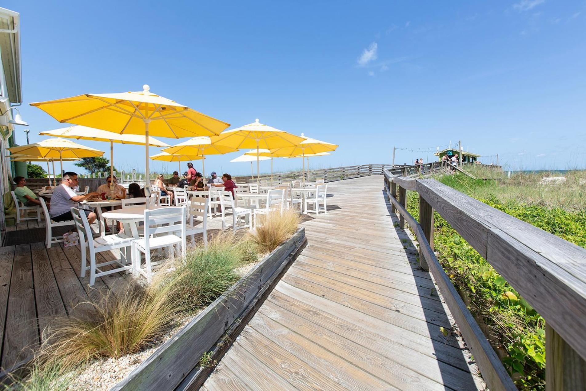 Golden Sands Oceanfront Hotel Carolina Beach Esterno foto