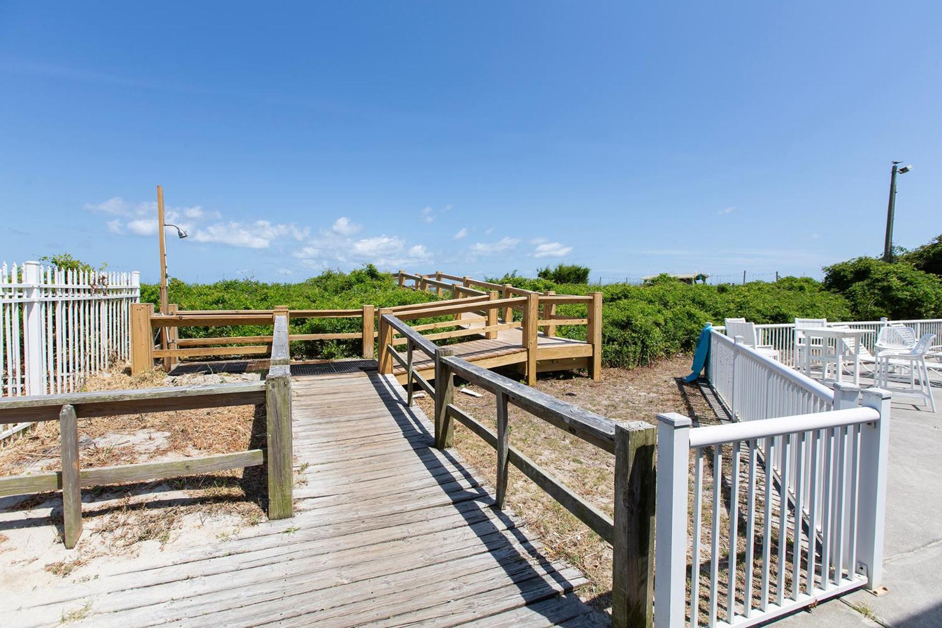 Golden Sands Oceanfront Hotel Carolina Beach Esterno foto