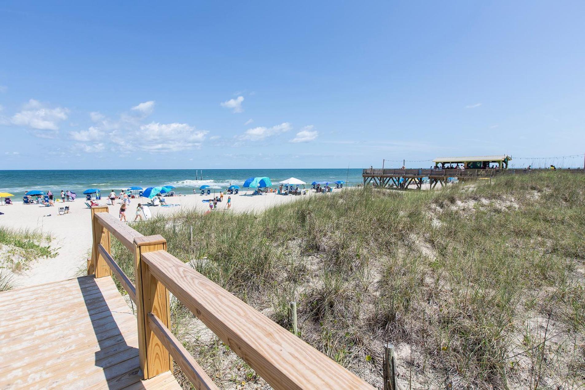 Golden Sands Oceanfront Hotel Carolina Beach Esterno foto