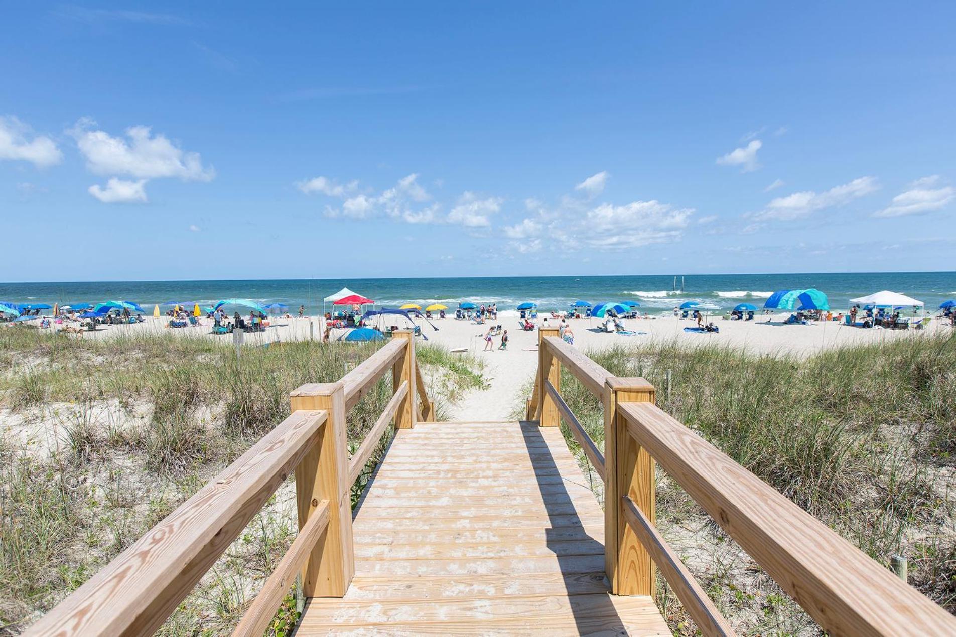 Golden Sands Oceanfront Hotel Carolina Beach Esterno foto
