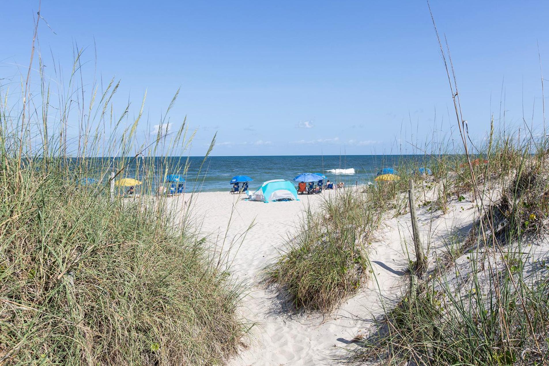 Golden Sands Oceanfront Hotel Carolina Beach Esterno foto